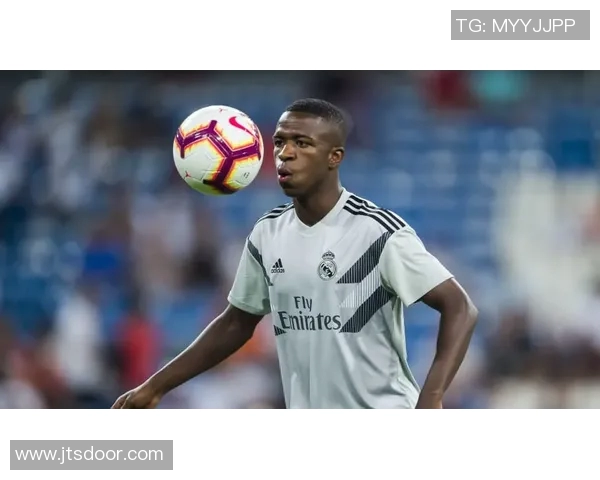 维尼修斯状态火热荣膺月度最佳球员表现出色实力证明实至名归